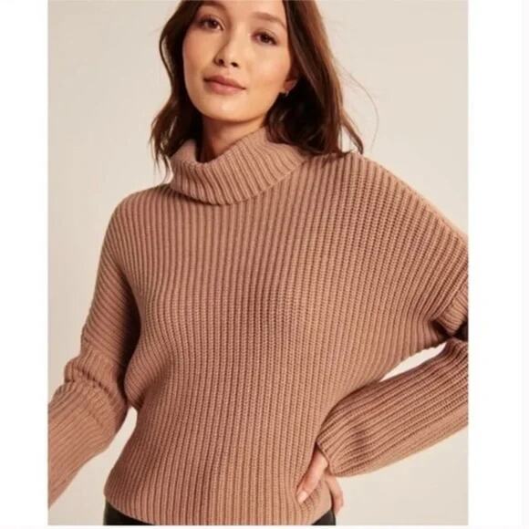 Abercrombie & Fitch Avery Camel Brown Tan Turtleneck Cropped Sweater Size XS - Picture 1 of 7